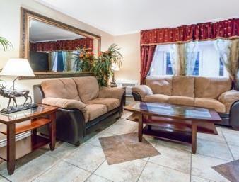 Super 8 By Wyndham Colorado Springs/chestnut Street 2*